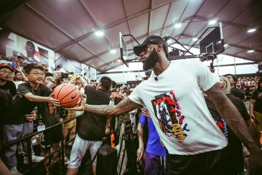 NBA的潜规则 球员不能选择69号 拉拉队员不能穿内裤（NBA不成文规矩：球员避用69号，啦啦队制服下不得穿内裤）