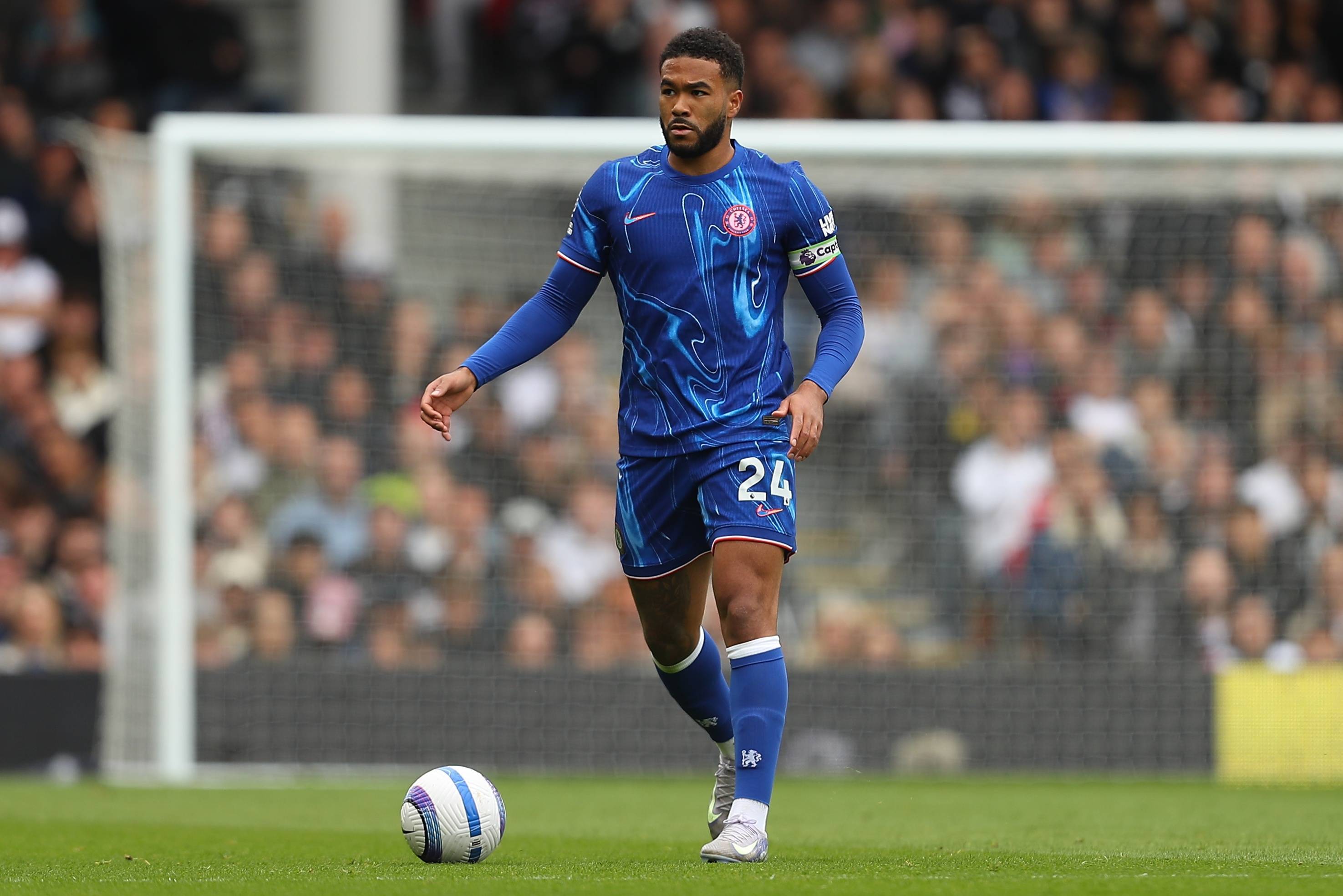 中超赛程更新：关注榜首之争,（中超最新赛程：聚焦榜首对决）