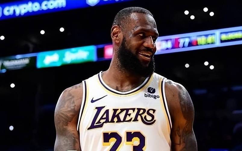 德转预热戴维身价：最高4500万欧不变，最低下跌至3000万欧（德转更新前瞻：戴维身价上限维持4500万欧，下限降至3000万欧）