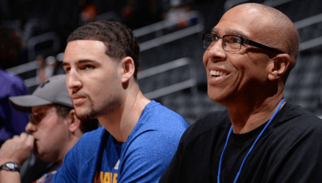 体图：多特只打算与布兰特续约1年，若球员降薪将提供2年合同（体图：多特倾向与布兰特续约一年，若其接受降薪将开出两年期合同）