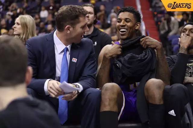 波切蒂诺：我们始终要尊重对手，关键是世界杯时保持最佳状态（波切蒂诺：尊重对手是原则，世界杯要以最佳状态出战）