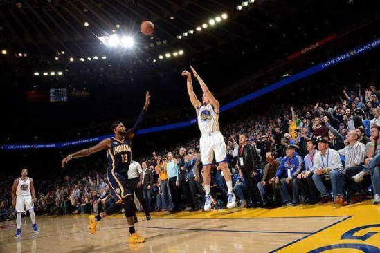 环球足球奖年度最佳教练候选：恩里克、斯洛特、弗里克在列（环球足球奖年度最佳教练提名公布：恩里克、斯洛特、弗里克入选）